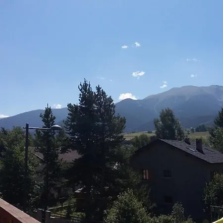 Dans Bas De Chalet A *